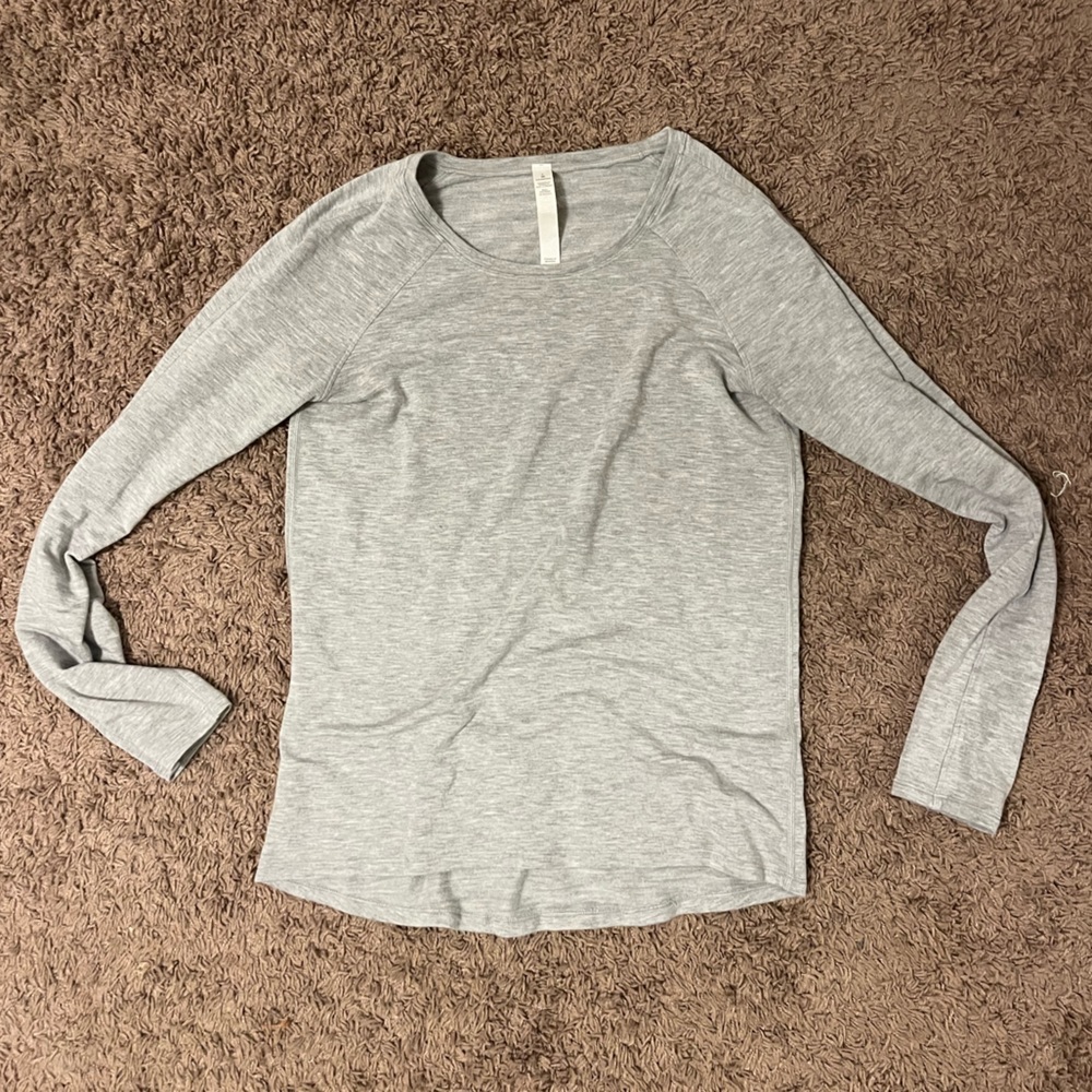 Lululemon workout long sleeve